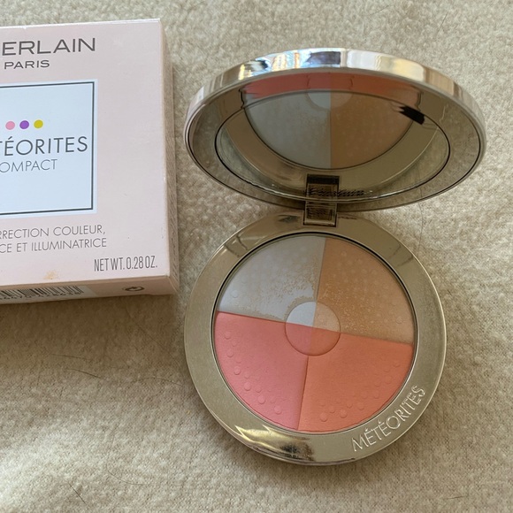 Guerlain Meteorites compact in 3 Medium - Picture 1 of 6